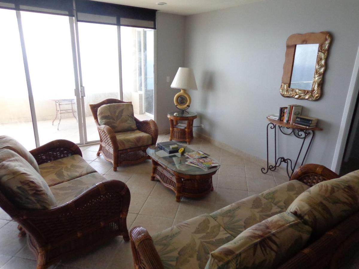 Beachfront Calafia Condos Rosarito Bagian luar foto